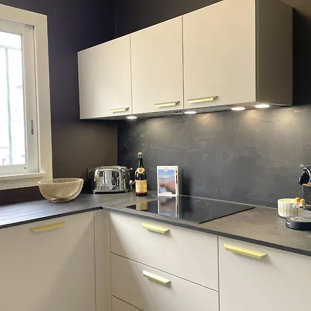 L'elegance - Vue Degagee - Balcon - Parking