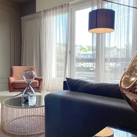 아파트 L'elegance - Vue Degagee - Balcon - Parking *