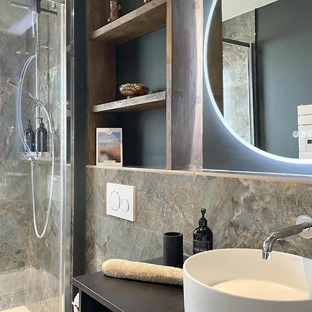 L'elegance - Vue Degagee - Balcon - Parking *