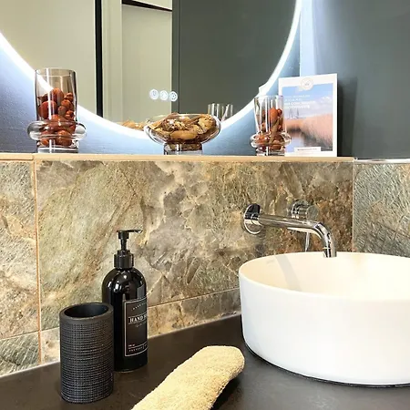 L'elegance - Vue Degagee - Balcon - Parking דירה דוביל