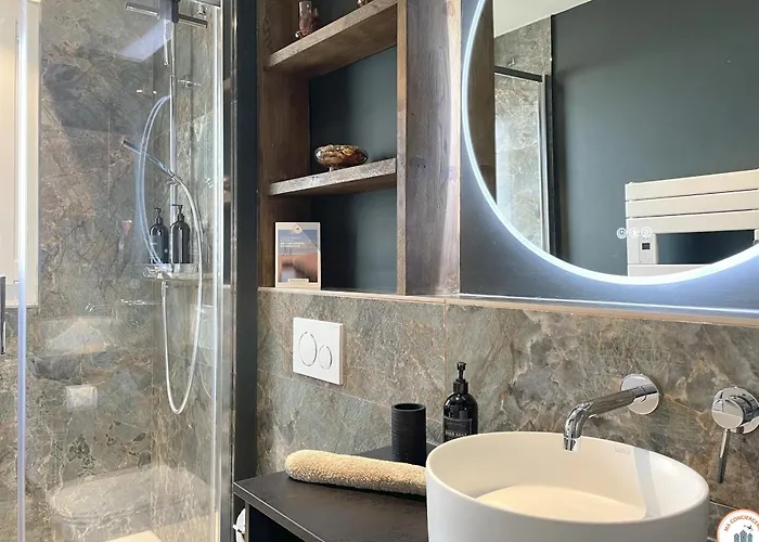 L'elégance - Vue Dégagée - Balcon - Parking *